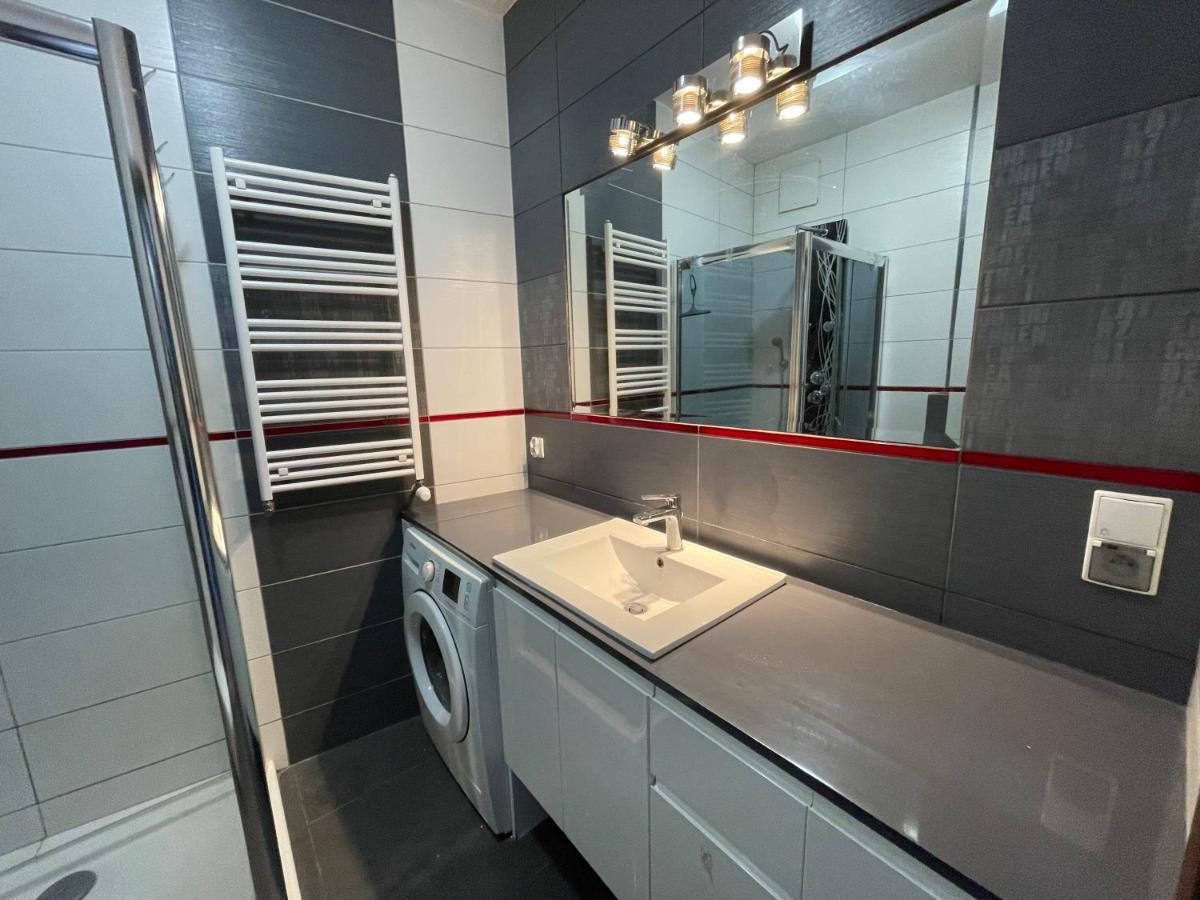 Gdynia Apartament 42 M Z Miejscem W Garazu Z Winda Blisko Centrum I Morza Exteriör bild